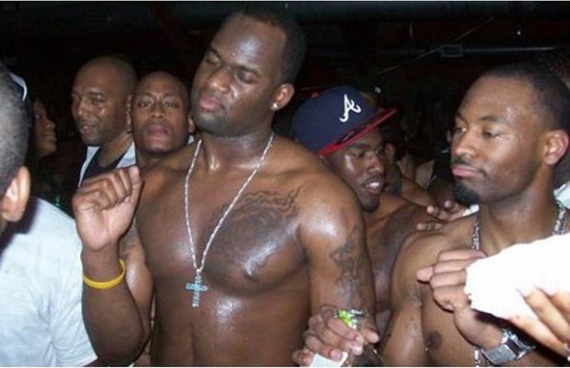 vince-young-at-the-club