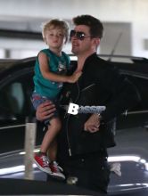 Singer Robin Thicke takes his son Julian to the movies in Hollywood, California on July 14, 2013.