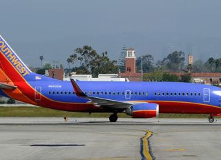 southwest airplane lands wrong airport