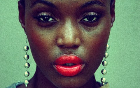 Uretfærdig accent mave Did Y'all See? Black Women Criticize Sistas For Wearing Red Lipstick -  Bossip