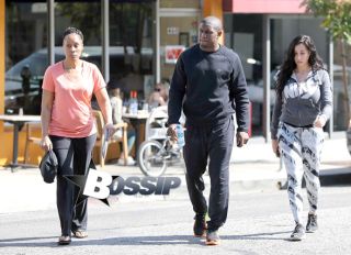 Reggie Bush and his fiancé Lilit Avagyan spend some time with his mom Denise Griffin in West Hollywood. The professional running back and his curvy baby momma both donned full Nike outfits while enjoying the sunny President's Day holiday.