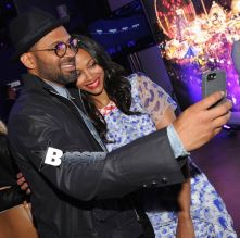 Mike Epps (L) and Zoe Saldana at the 2014 AOL NewFronts at Duggal Greenhouse on April 29, 2014 in New York, New York. (Photo by Bryan Bedder/Getty Images for AOL)