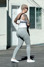 Amber Rose stops by a spa in Studio City with a male friend.