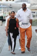 Magic Johnson walking in Portofino with his wife and friends