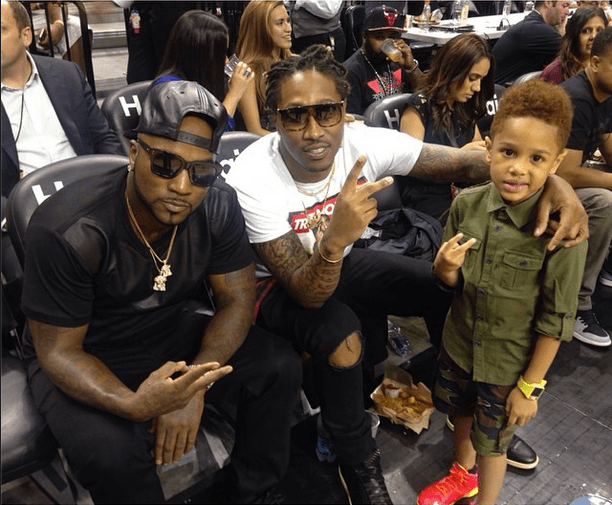 Page 2 Of 6 Fabolous And Emily B S Son Johan Takes Photos At Dad S Charity Game