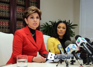 Gloria Allred gives a press conference with Floyd mayweathers ex fiancee Shantel Jackson to announce a law suit