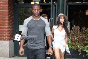Reggie Bush and his Kim Kardashian lookalike wife Lilit Avagyan are in Kanye West's vicinity! The Detroit Lions running back and his dancer wife had brunch at B & B Winepub on West Houston street. Ironically, the eatery is in the same building as Kanye West's apartment.