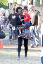 Viola Davis hit up Mr. Bones Pumpkin Patch in WeHo on Friday with her daughter Genesis to find the perfect pumpkin. Viola held hands with her mini me and made sure to stop by the concession stand for some snacks.