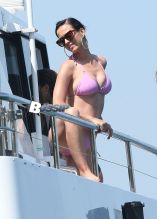 Katy Perry spend the afternoon on Sydney Harbour with her crew on luxury boat in Sydney, Australia. Katy was enjoying the sun in her pink bikini.