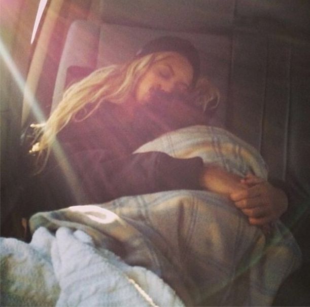 Beyoncé Posts Photo Of Herself Napping In The Backseat With Blue Ivy