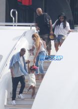 SplashNews Beyonce Jay Z Blue Ivy Angie Beyince Galactica Star Yacht Saint Jean Cap Ferrat