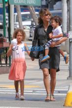 Halle Berry Sunset Plaza Lunch Nahla Aubry Maceo Martinez Wedding Band AKM-GSI