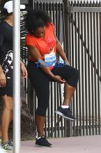 FameFlynetPictures Miami Marathon December 13 2015 Serena Williams Venus Williams Injured Serena Takes Taxi Cab