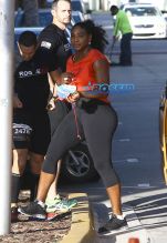 FameFlynetPictures Miami Marathon December 13 2015 Serena Williams Venus Williams Injured Serena Takes Taxi Cab