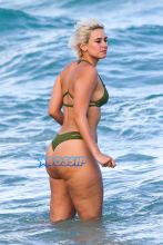 AKMGSI Julz Goddard aka YesJulz wore green bikini on Miami Beach