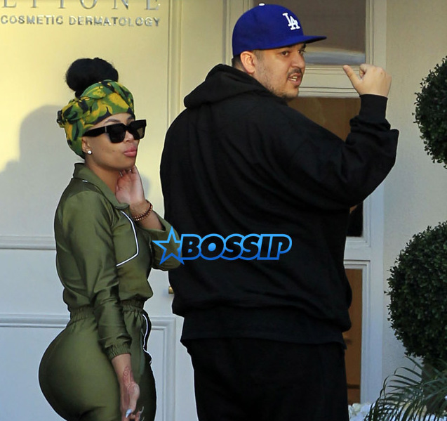 Rob Kardashian & Blac Chyna Share Some PDA In Beverly Hills
