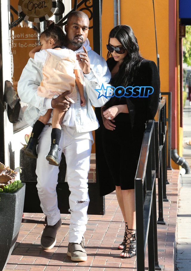 FameFlynetPictures Kim Kardashian Kanye West North West lunch in Bel Air baby shopping in Beverly Hills at Bel Bambini with John Legend and Chrissy Teigen