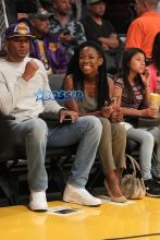 WENN Brandy Norwood friend Lakers game defeat Grizzlies Staples Center new boyfriend Kobe Bryant