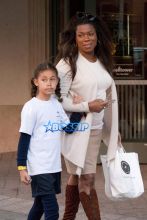 AKM-GSI Lorraine Toussaint and daughter Samara Zane shop in Beverly Hills on Bedford