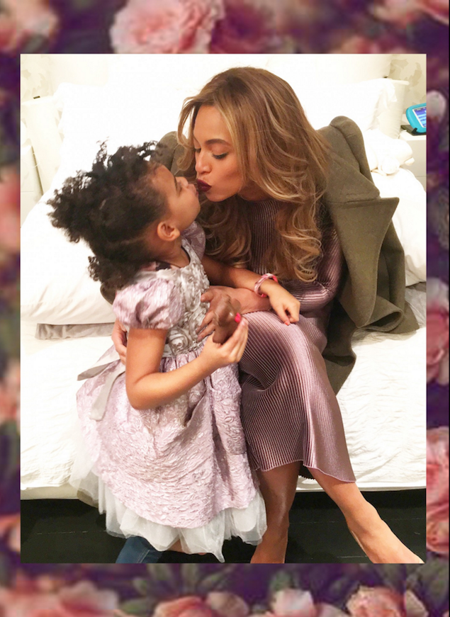 Beyonce kisses Blue Ivy and Jay Z 9