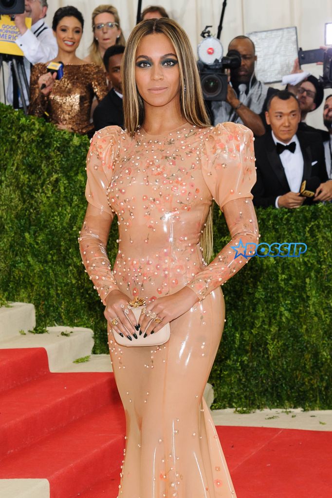 Metropolitan Museum of Art Costume Institute Gala - Manus x Machina: Fashion in the Age of Technology at the Metropolitan Museum of Art Featuring: Beyonce Knowles Where: New York City, New York, United States When: 02 May 2016 Credit: C.Smith/WENN.com