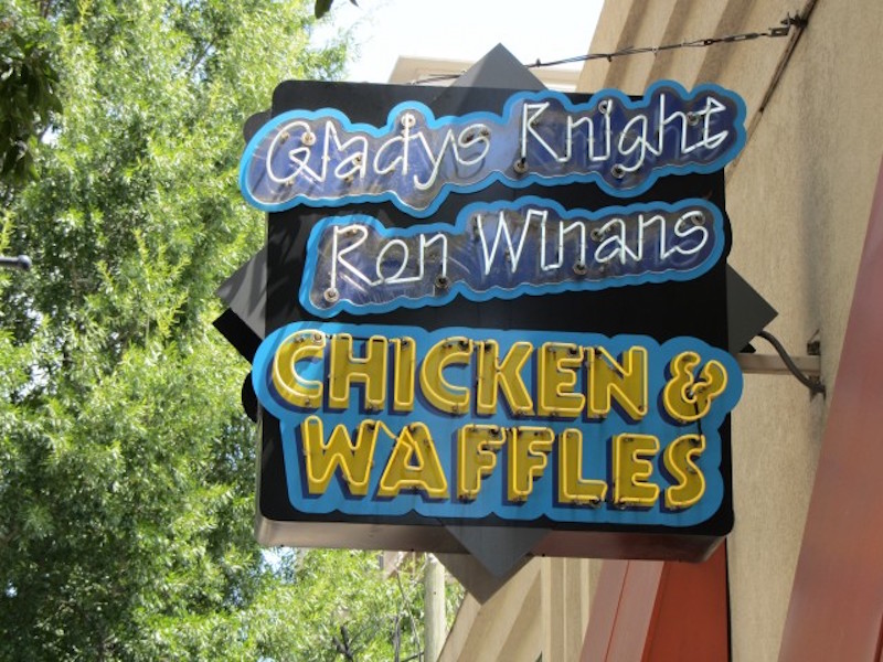 gladys knight chicken and waffles atlanta closed