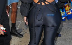 Amber Rose $40 donation Unique Stars Youth Program Lure AKM-GSI 5 JUNE 2016