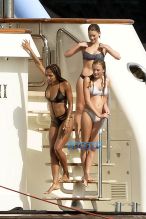 Chris Rock Megalyn Echikunwoke Kate Hudson vacation Club 55 St Tropez. twists bikini cakes shower yacht AKM-GSI