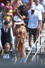 AKM-GSI Beyonce Jay-Z Blue Ivy Carter Julius De Boer Capri Italy Boat Sunglasses black and white cut out swimsuit cleavage sunhat