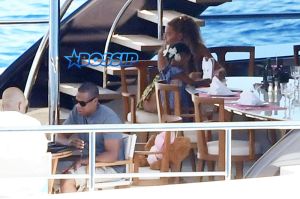 Nerano, Italy - Jay-Z Beyonce dinner Italian coast vacation. The married couple playing on their yacht with daughter Blue Ivy SHOT ON August 13, 2016**
