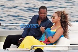 Nerano, Italy - Jay-Z Beyonce dinner Italian coast vacation. The married couple playing on their yacht with daughter Blue Ivy SHOT ON August 13, 2016**
