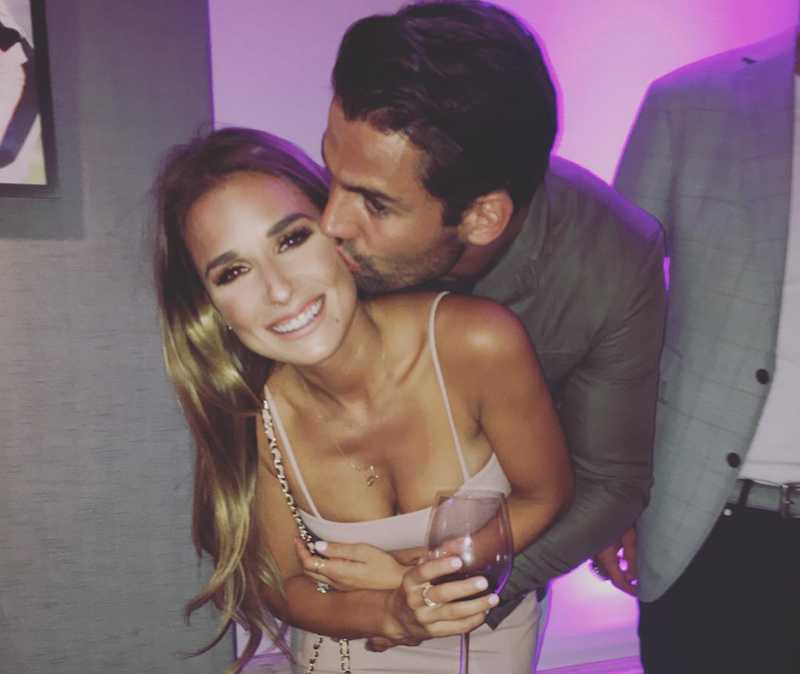 Eric Decker�s wife brags about the size of his penis on social me