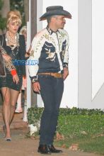 Cash Warren Kate Hudson's annual Halloween bash. AKM-GSI 28 OCTOBER 2016