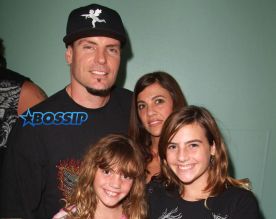 WENN EXCLUSIVE Robert Matthew Van Winkle (Vanilla Ice), wife Laura Van Winkle & kids