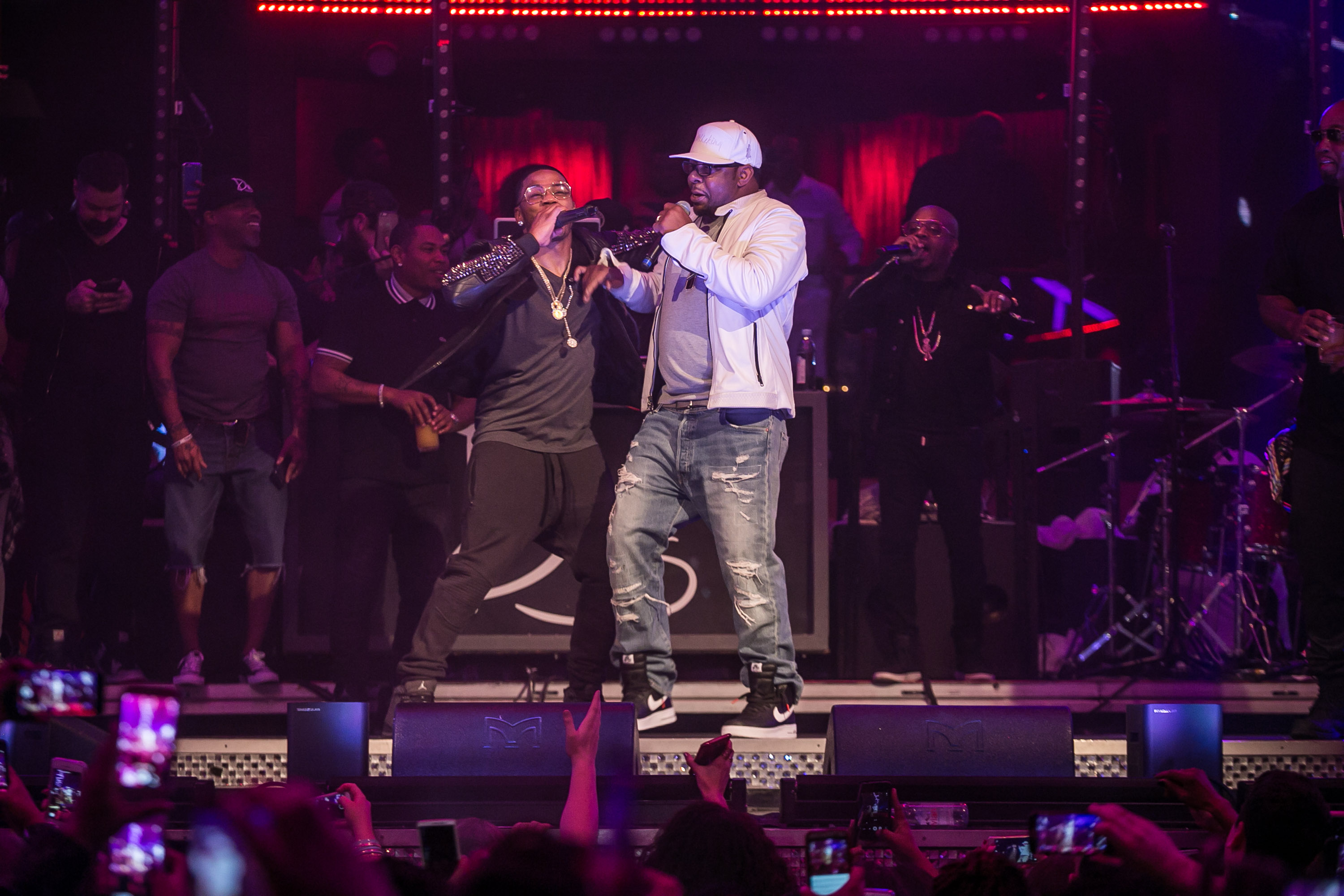 nelly-and-bobby-brown-at-drais-nightclub-las-vegas-11-4-16_2_credit-andrew-dangtony-tran-photography