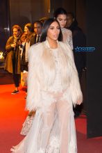 Kendall Jenner Kim Kardashian lace gown New York City fur Ocean's 8 taping Met Gala scene SplashNews/TheStewartofNY
