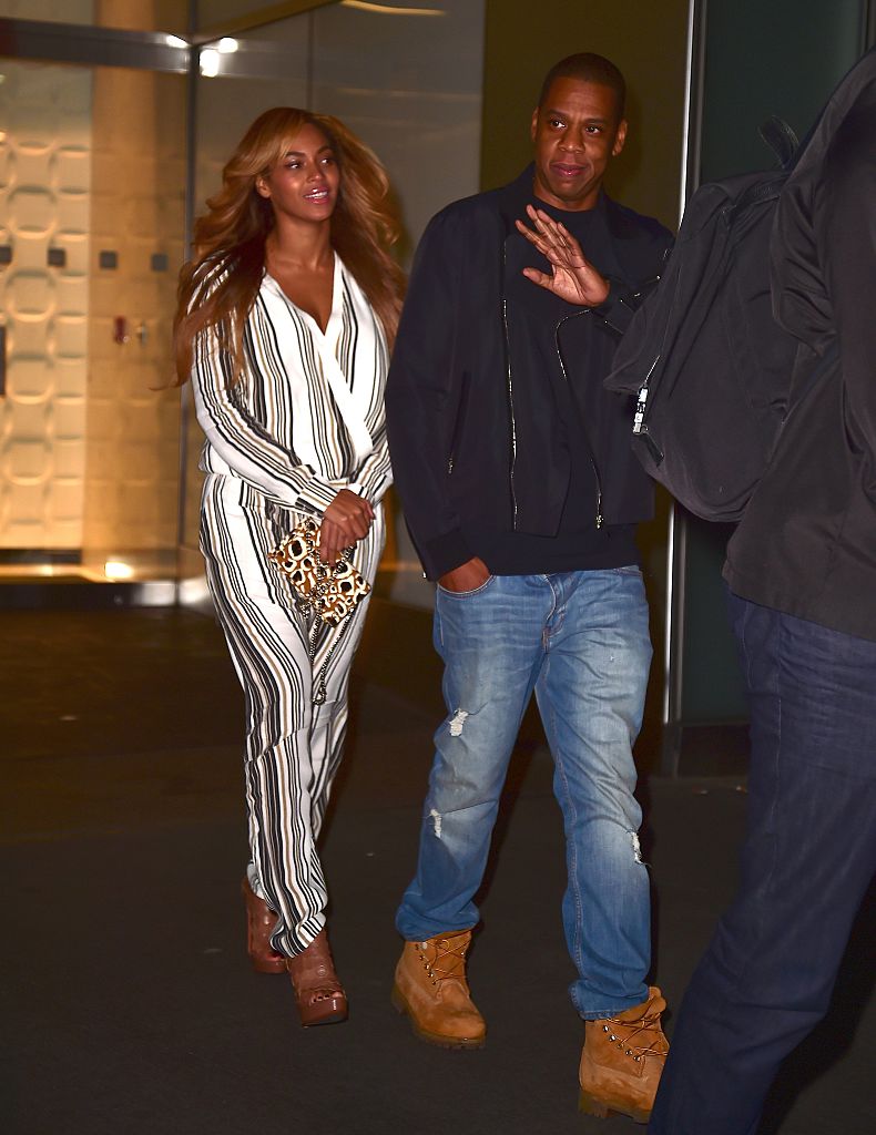 NEW YORK, NY - OCTOBER 29:  Beyonce Knowles and Jay Z are seen in Midtown on October 29, 2014 in New York City.  (Photo by Alo Ceballos/GC Images)