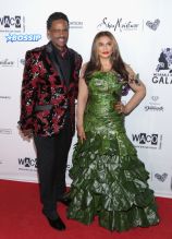 Richard Lawson and Tina Knowles attend the Wearable Art Gala at California African American Museum on April 29, 2017 in Los Angeles, California. (Photo by Jerritt Clark/WireImage)