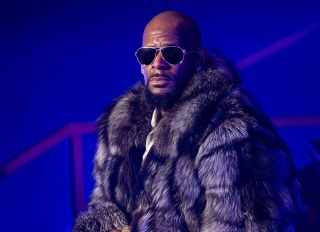 NEW YORK, NY - DECEMBER 17: Singer R. Kelly performs in concert during the '12 Nights Of Christmas' tour at Kings Theatre on December 17, 2016 in the Brooklyn borough New York City.