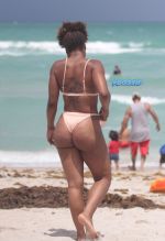 WAGS (Wives and Girlfriends of Sport Stars) E! Entertainment Pictured: Metisha Schaefer and Hencha Voigt Picture by: FAMA PRESS / Splash News