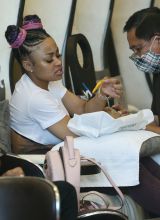 Blac Chyna indulges on some fire and cheese as she get her pedicure in Los Angeles, California. Mechie
