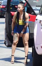 Blac Chyna she and her new boyfriend Mechie enjoy an afternoon of lunch and shopping in Studio City, Ca