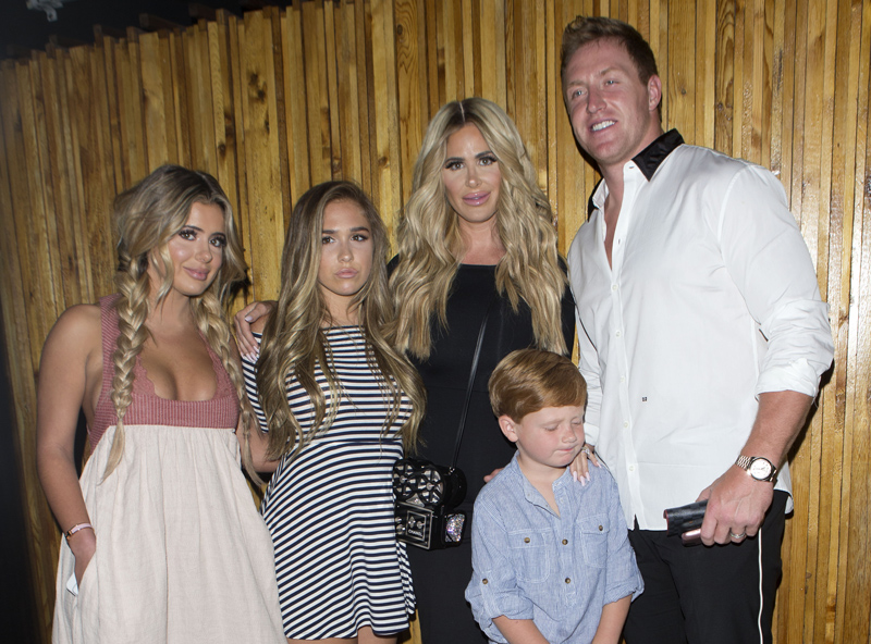 Kim Zolciak and her family were seen leaving dinner at 'The Nice Guy' bar/restaurant in West Hollywood, CA