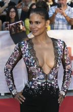 Actress HALLE BERRY attends 'KING13' premiere during the 2017 Toronto International Film Festival at Roy Thomson Hall in Toronto, Canada