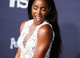 Singer Kelly Rowland wearing Georges Chakra arrives at the InStyle Awards 2017 held at the Getty Center on October 23, 2017 in Los Angeles, California, United States.