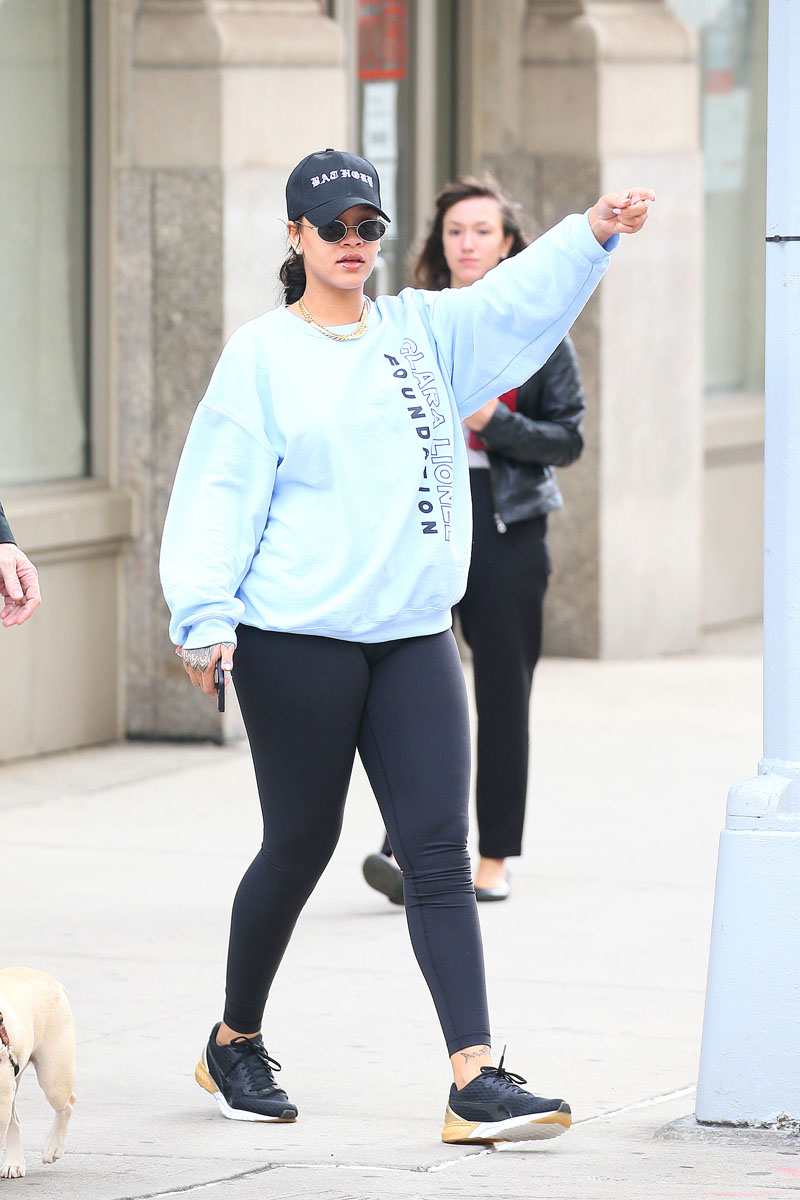 Rihanna was seen going the gym in New York City this afternoon.