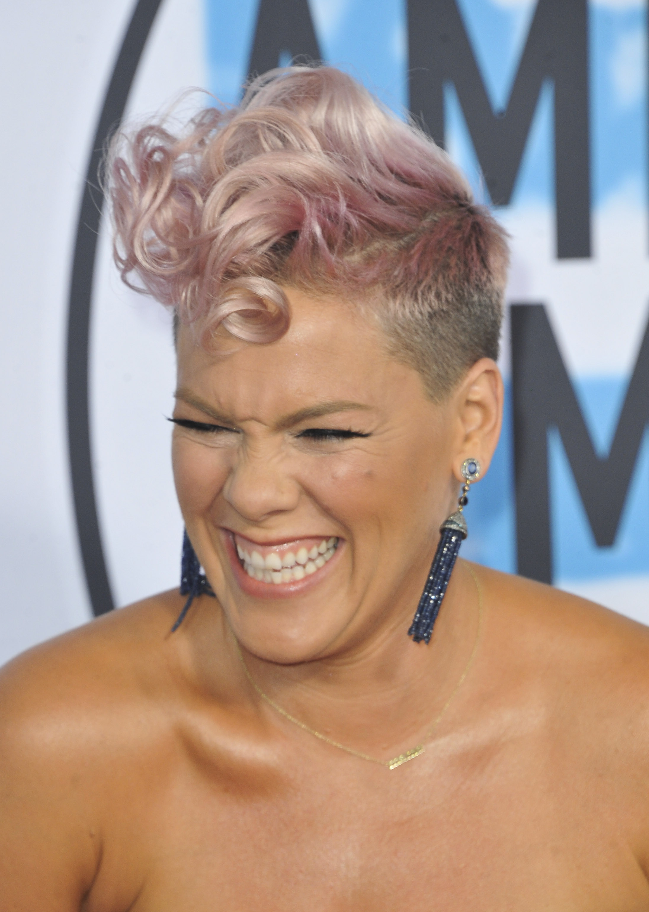 Delivert: A Gallery Of White Celebrities Who Re-Found Their Whiteness