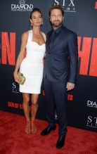 Den of Thieves Premiere Gerard Butler Morgan Brown