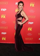 Penelope Cruz Premiere Of FX's 'The Assassination Of Gianni Versace: American Crime Story'