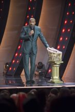 SHOWTIME AT THE APOLLO: Steve Harvey in SHOWTIME AT THE APOLLO airing Thursday, March 8 (9:00-10:00 PM ET/PT) on FOX.